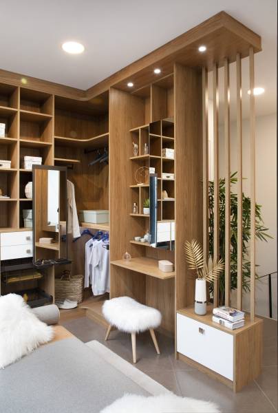 Meuble de séparation entrée salon à Carqueiranne