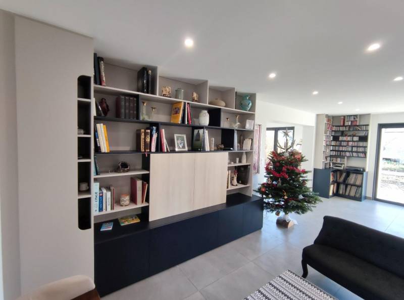 Aménagement sur-mesure d'une pièce à vivre au Beausset.